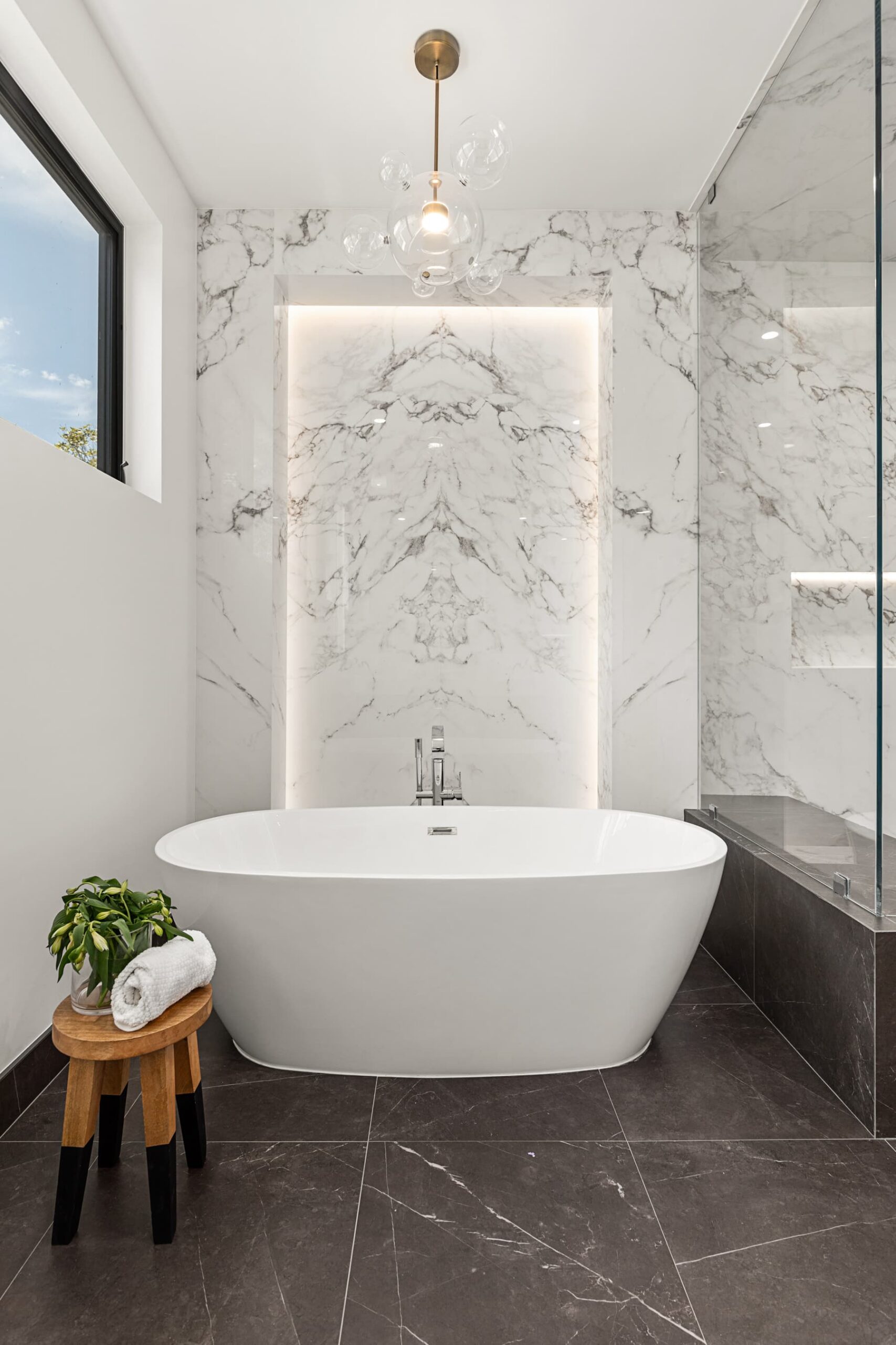 Creating Your Dream Bathroom: Interior Design Tips and Pitfalls to Avoid