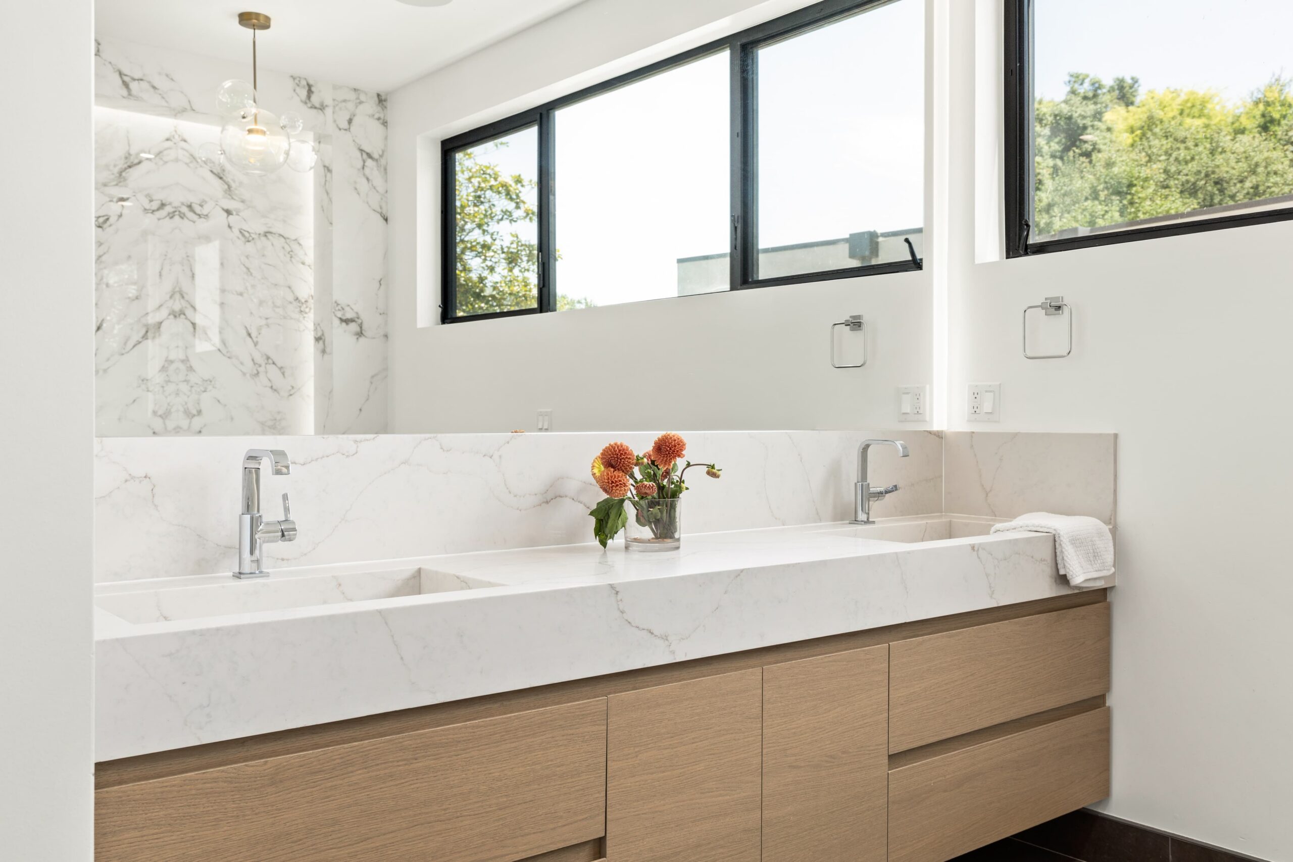 Bathroom Design | Brentwood Contemporary Residence | Brentwood, CA