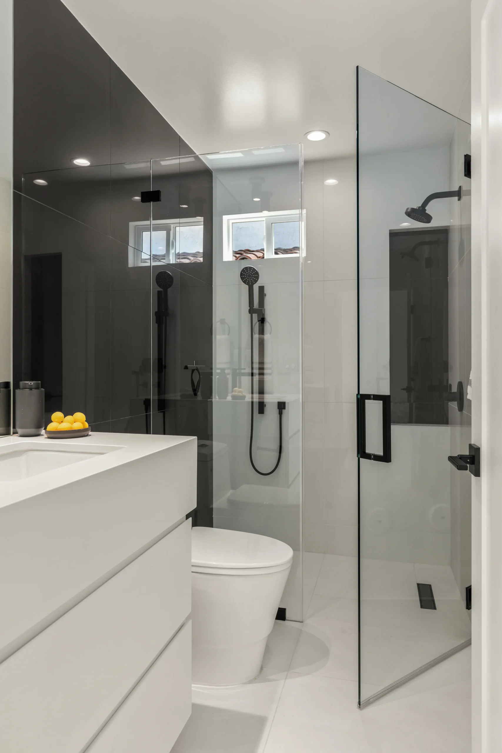 Bathroom Black Shower White Vanity, Agoura Hills Interior Design, Interior Conception