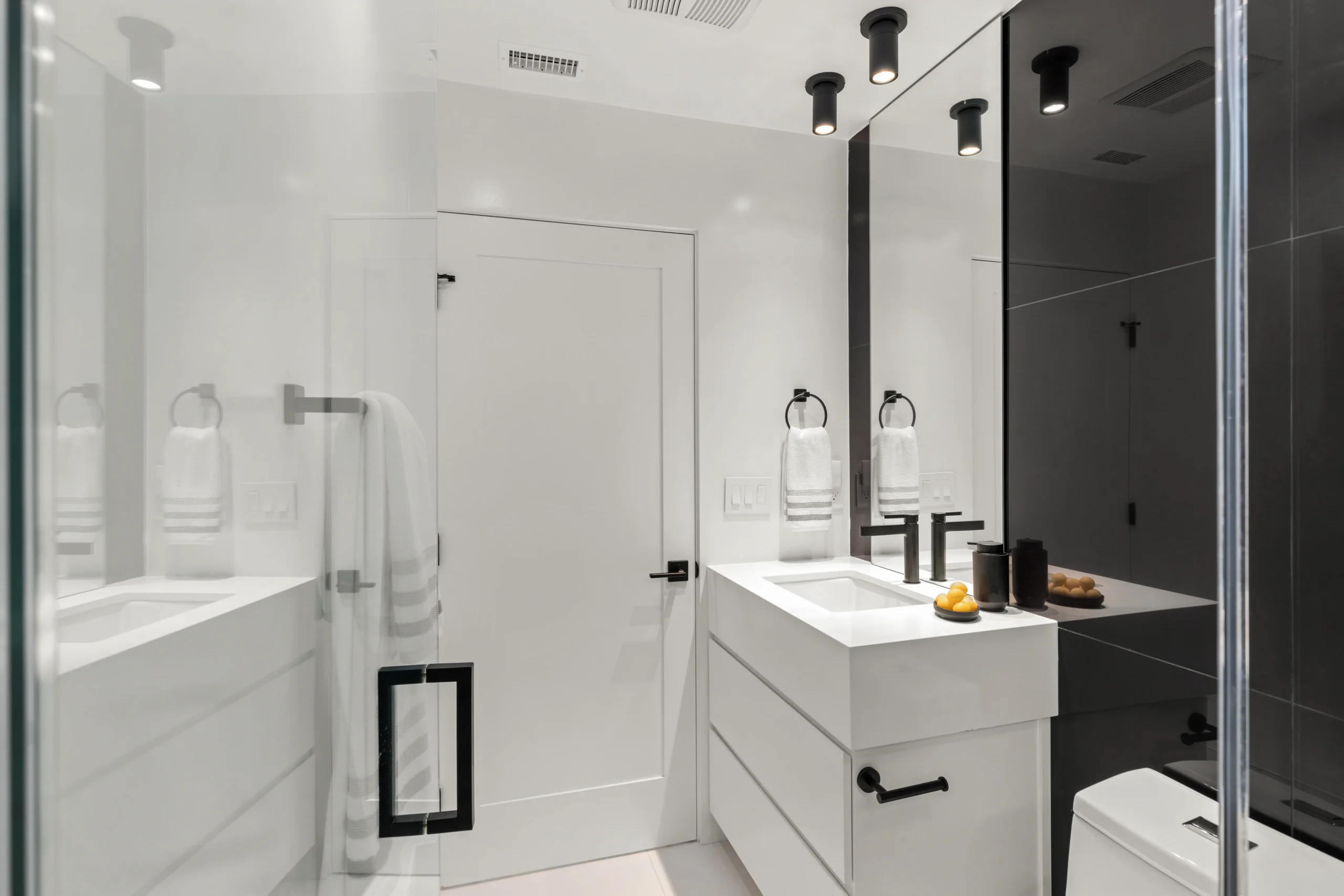 Bathroom Double Vanity Black Shower, Agoura Hills Interior Design, Interior Conception