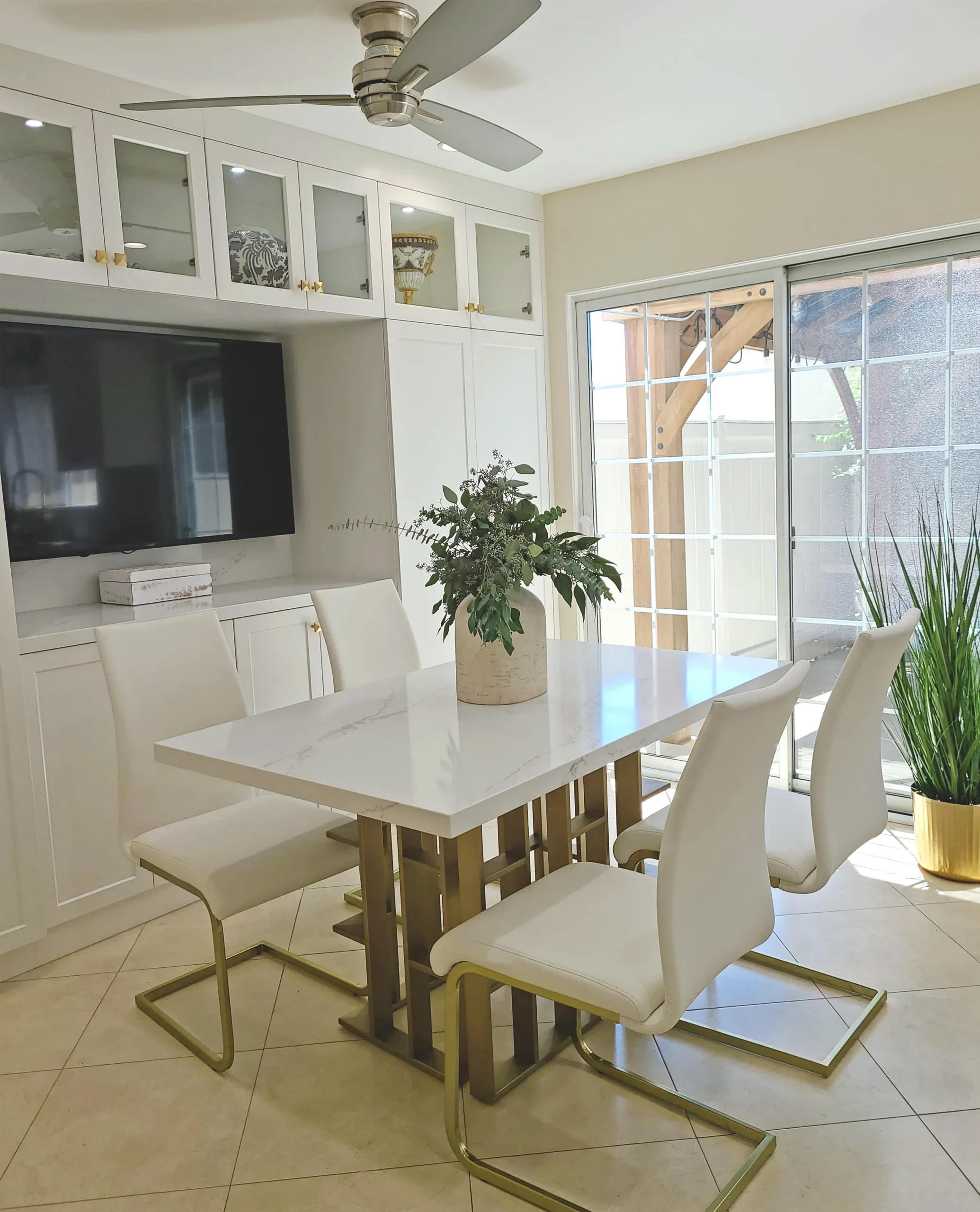 Dining Room Built Ins Glass Front Cabinets, Tarzana CA Interior Conception