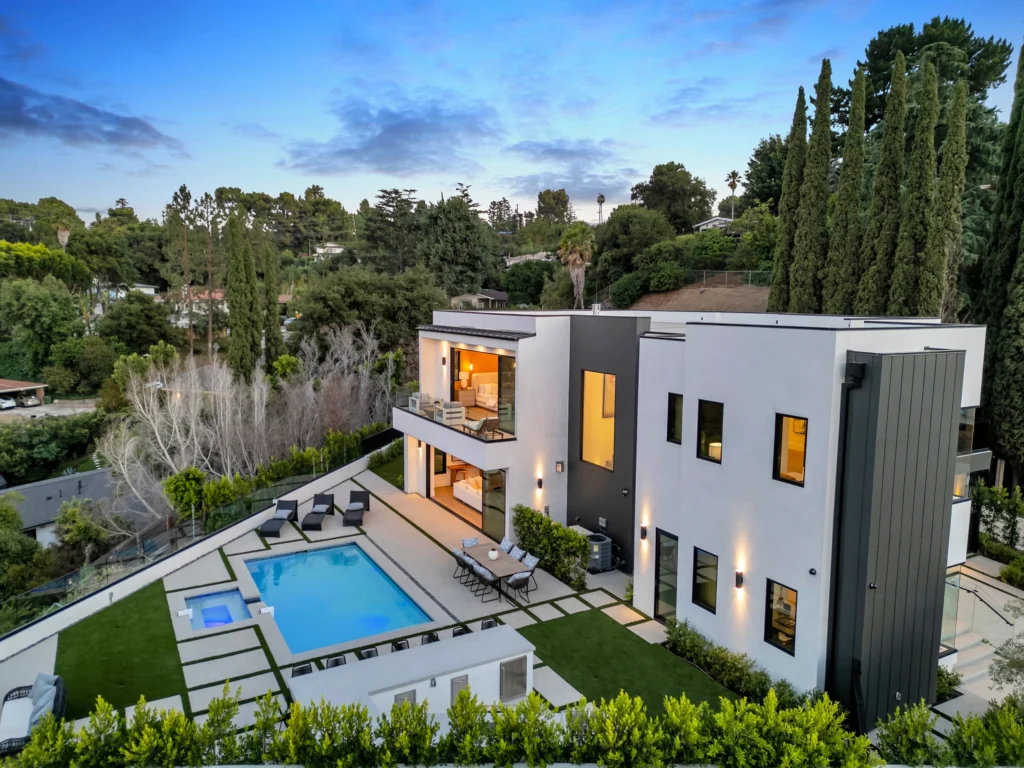 Exterior Design | Interior Conception | Encino, CA