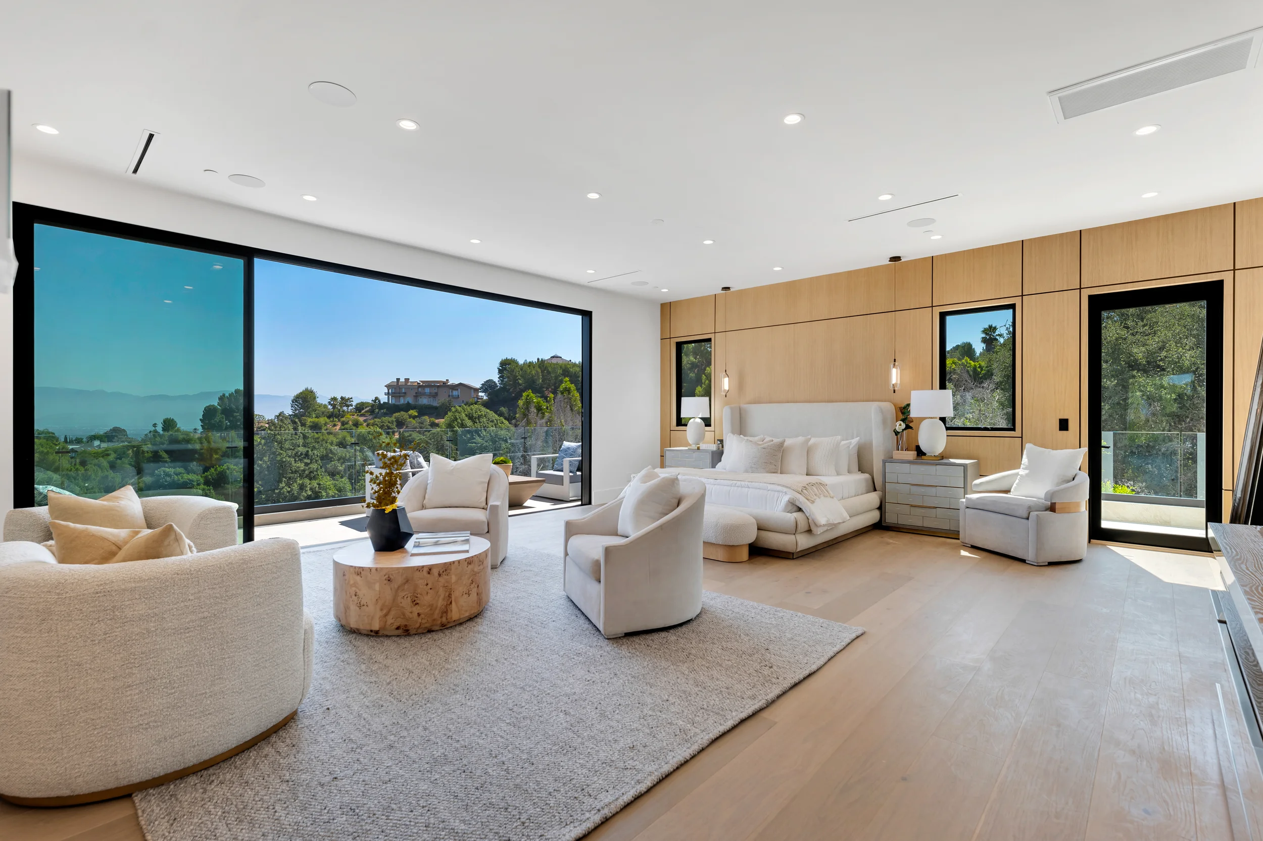 Navigating Interior Design in Los Angeles: Your Essential Guide