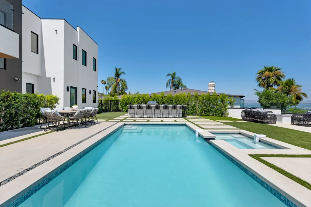 Pool Design | Interior Conception | Encino, CA