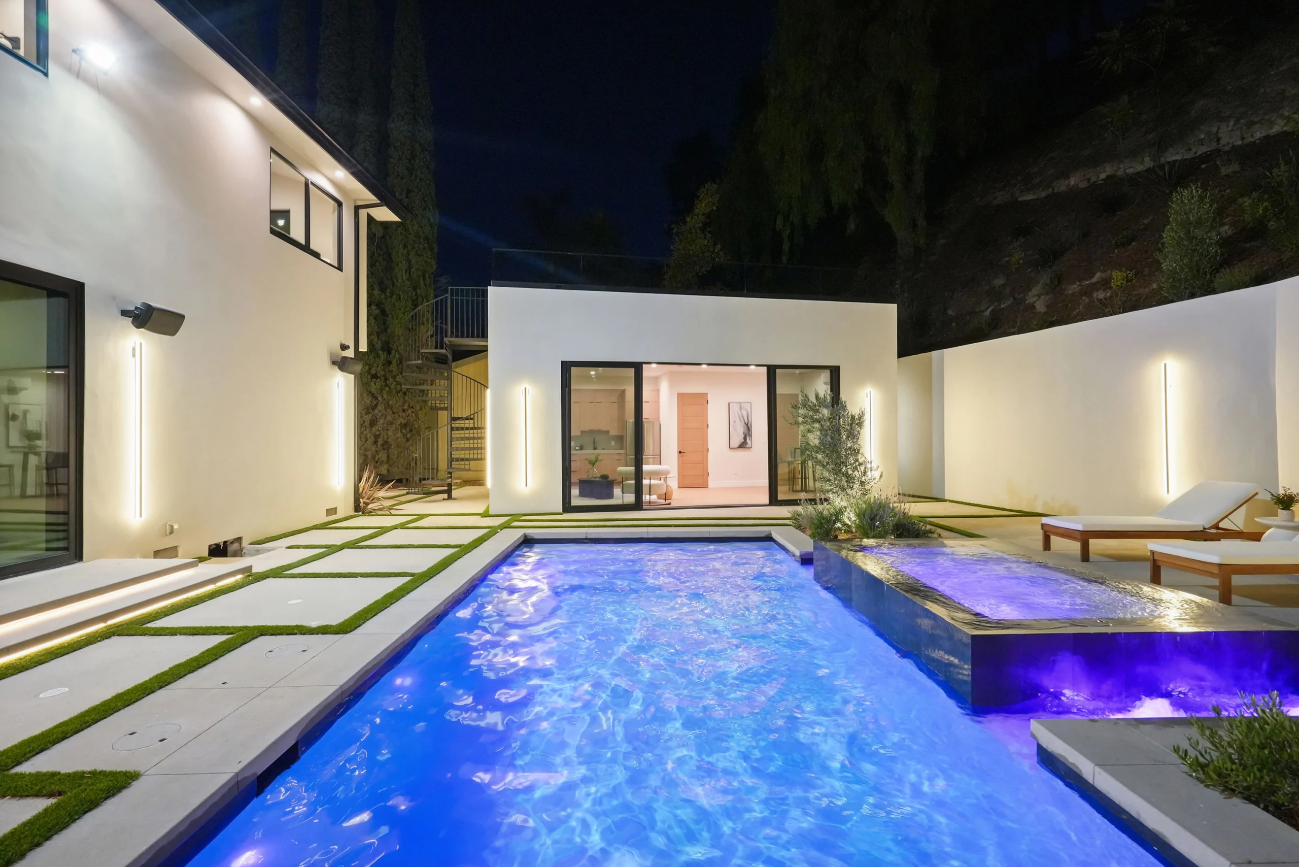 Illuminated Pool Spa Hardscape Design, Encino Interior Design, Interior Conception