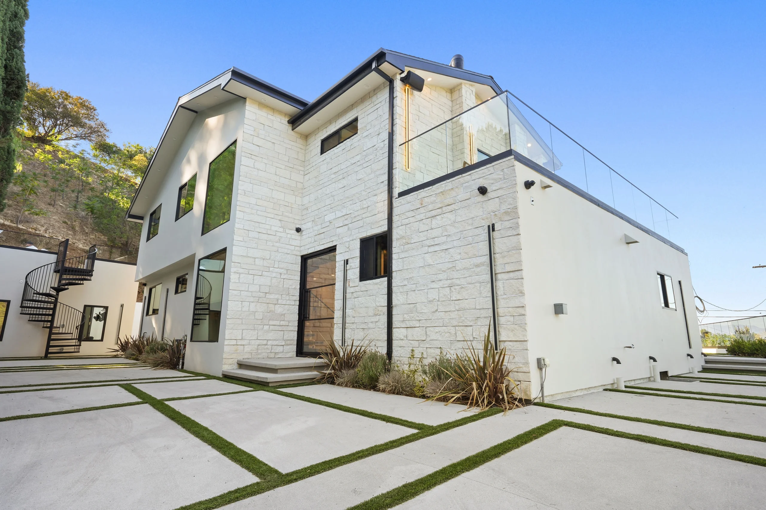 Side Yard Paver Walkway Landscape Design, Encino Interior Design, Interior Conception