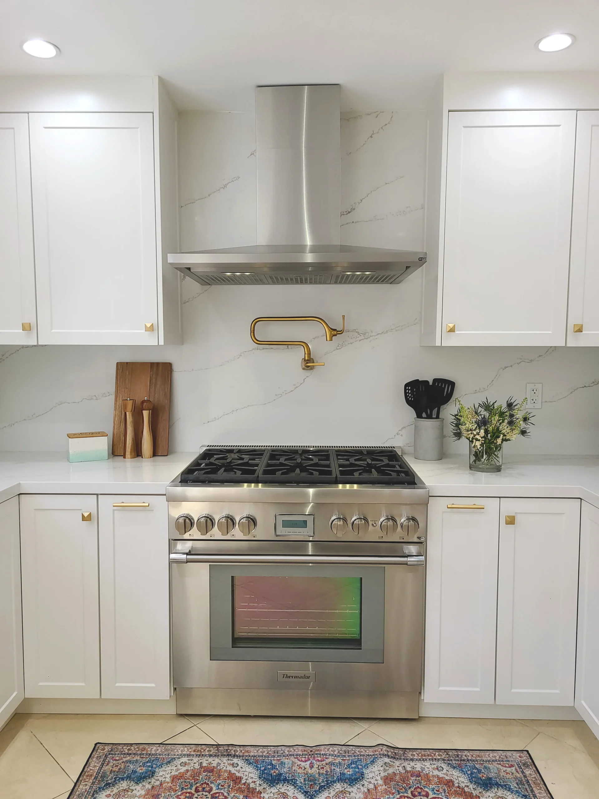 Kitchen Range Wall Symmetrical Cabinet Design, Tarzana CA Interior Conception