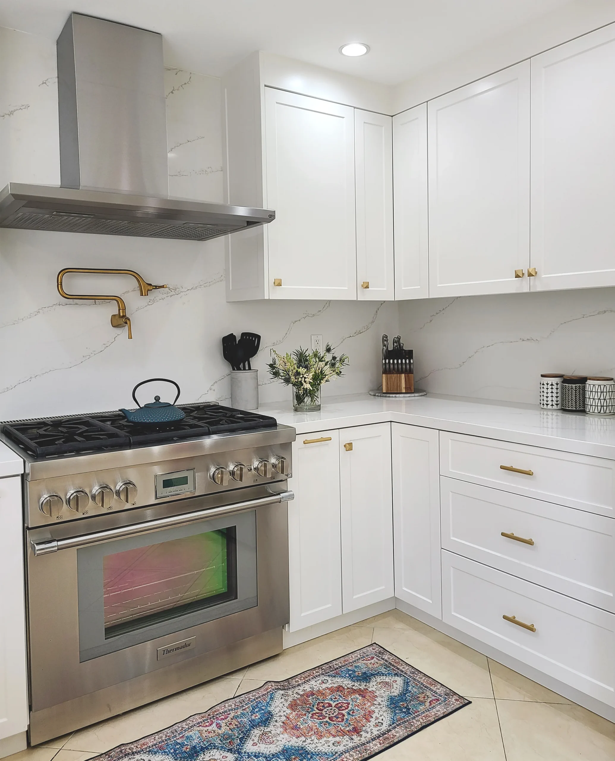 Kitchen Remodel Stainless Range White Cabinets, Tarzana CA Interior Conception