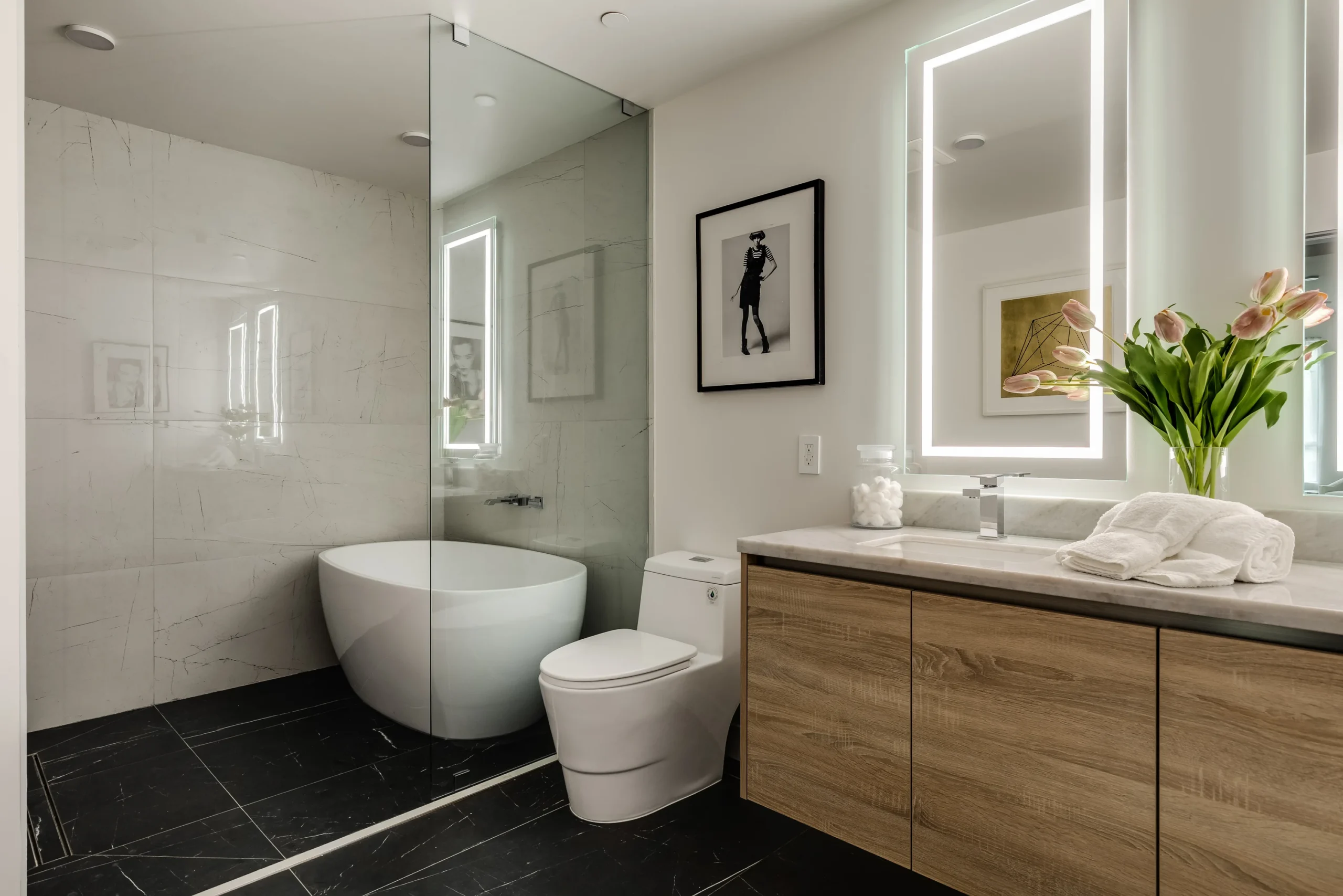 Bathroom Freestanding Tub Wood Vanity, Los Angeles Interior Design, Interior Conception