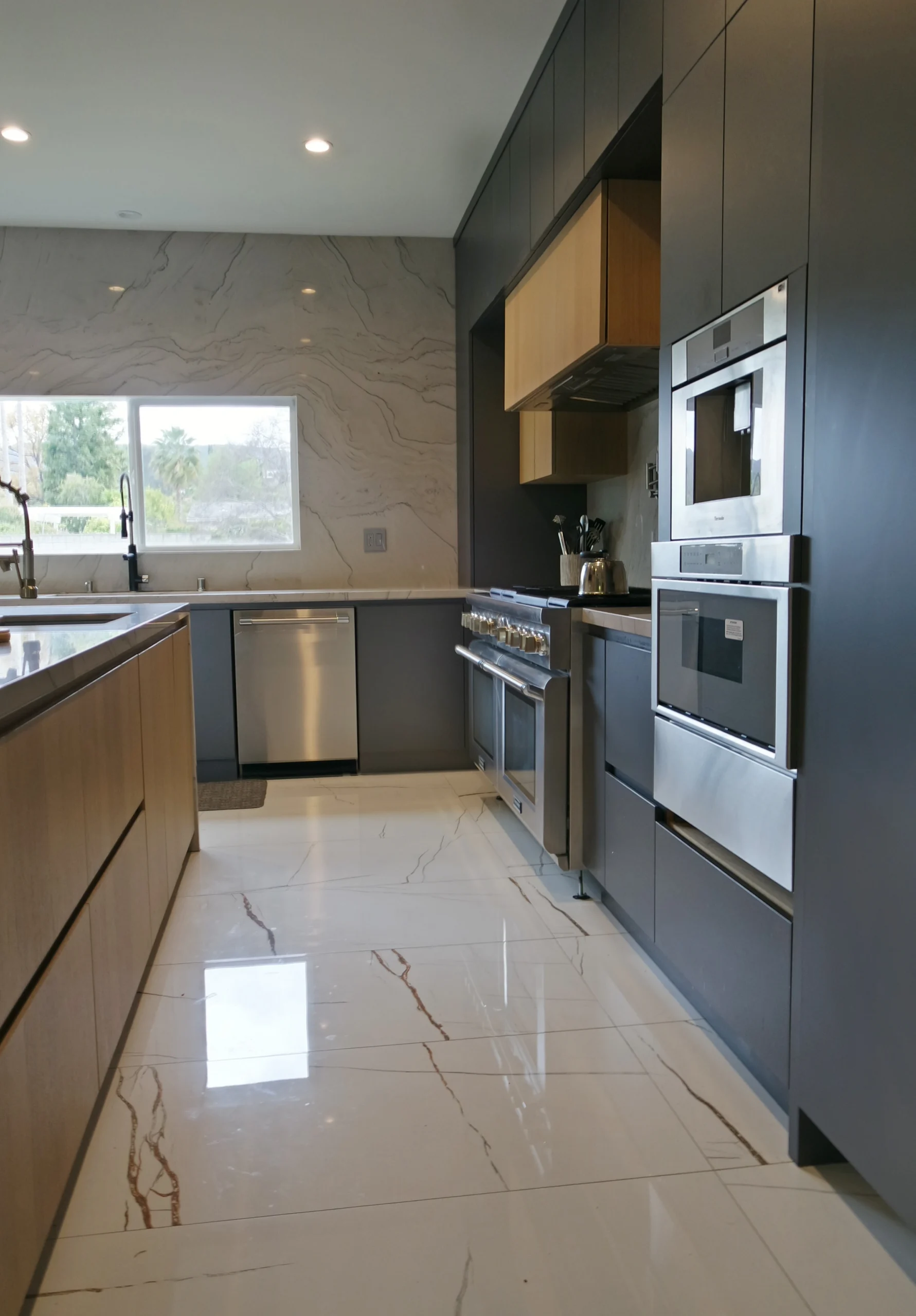 Kitchen Wall Oven Gray Cabinetry, Interior Conception
