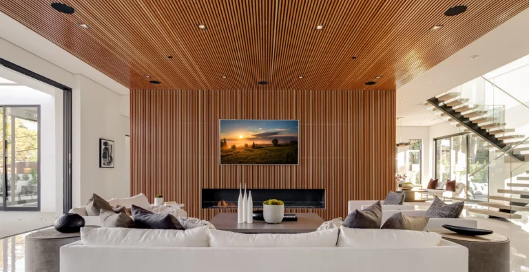 10 Captivating Interior Design Trends for Your LA Oasis in 2024 (Beyond the Basics):