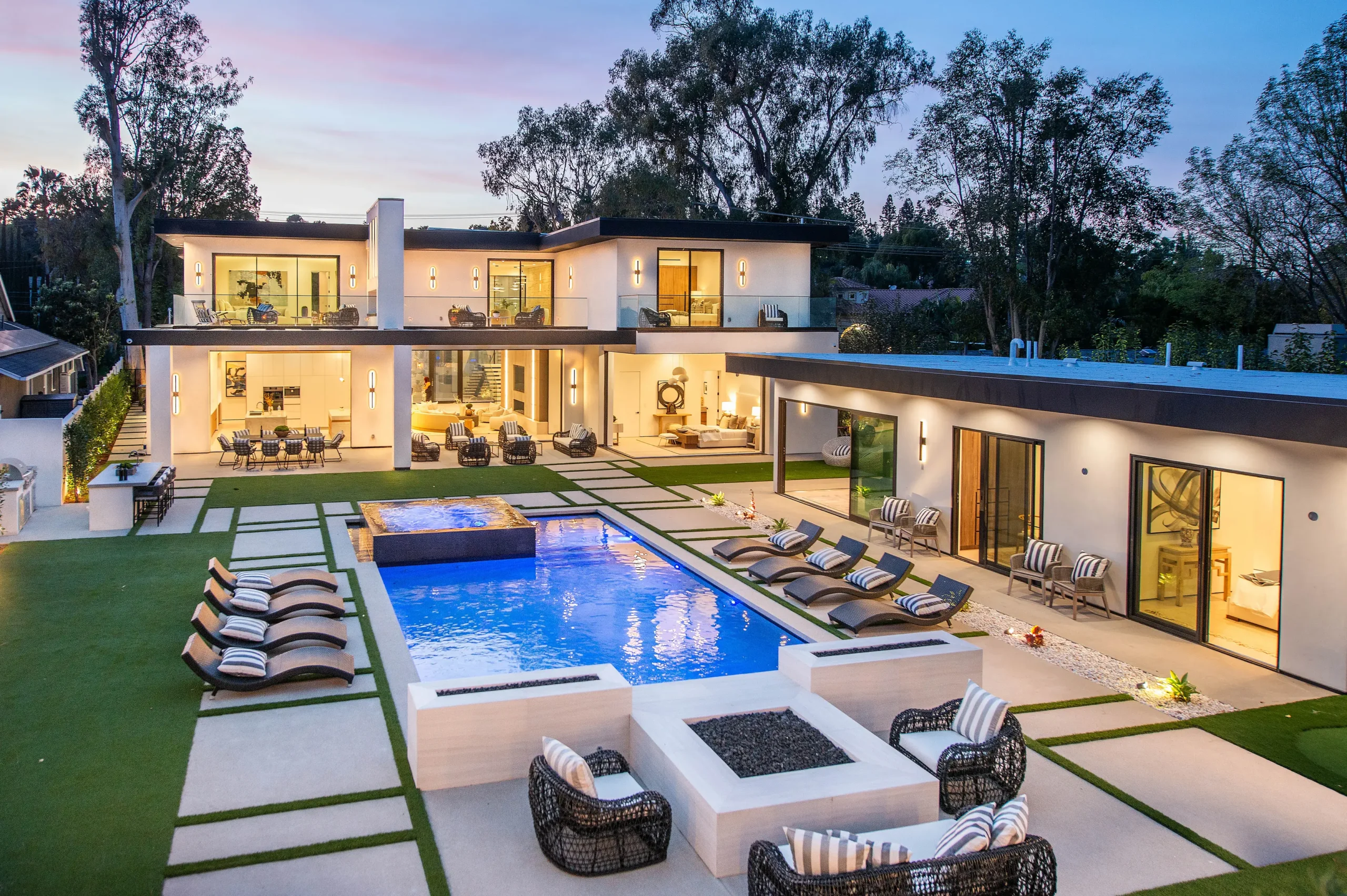 The New Pool: What Luxury Backyard Design Looks Like in 2026